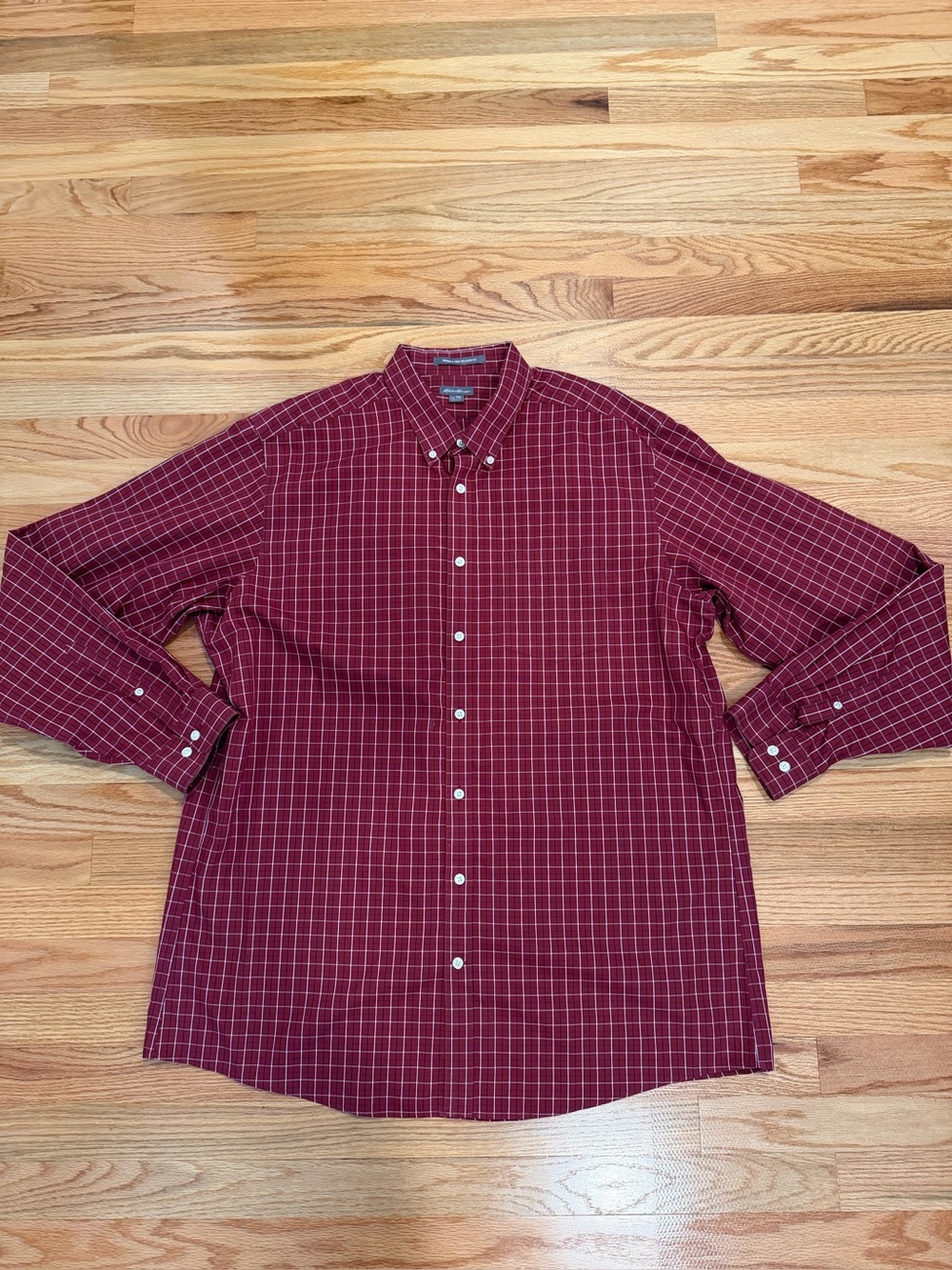 Eddie Bauer Men’s Tall XL Red Plaid Wrinkle Free Relaxed Fit Button Down Shirt
